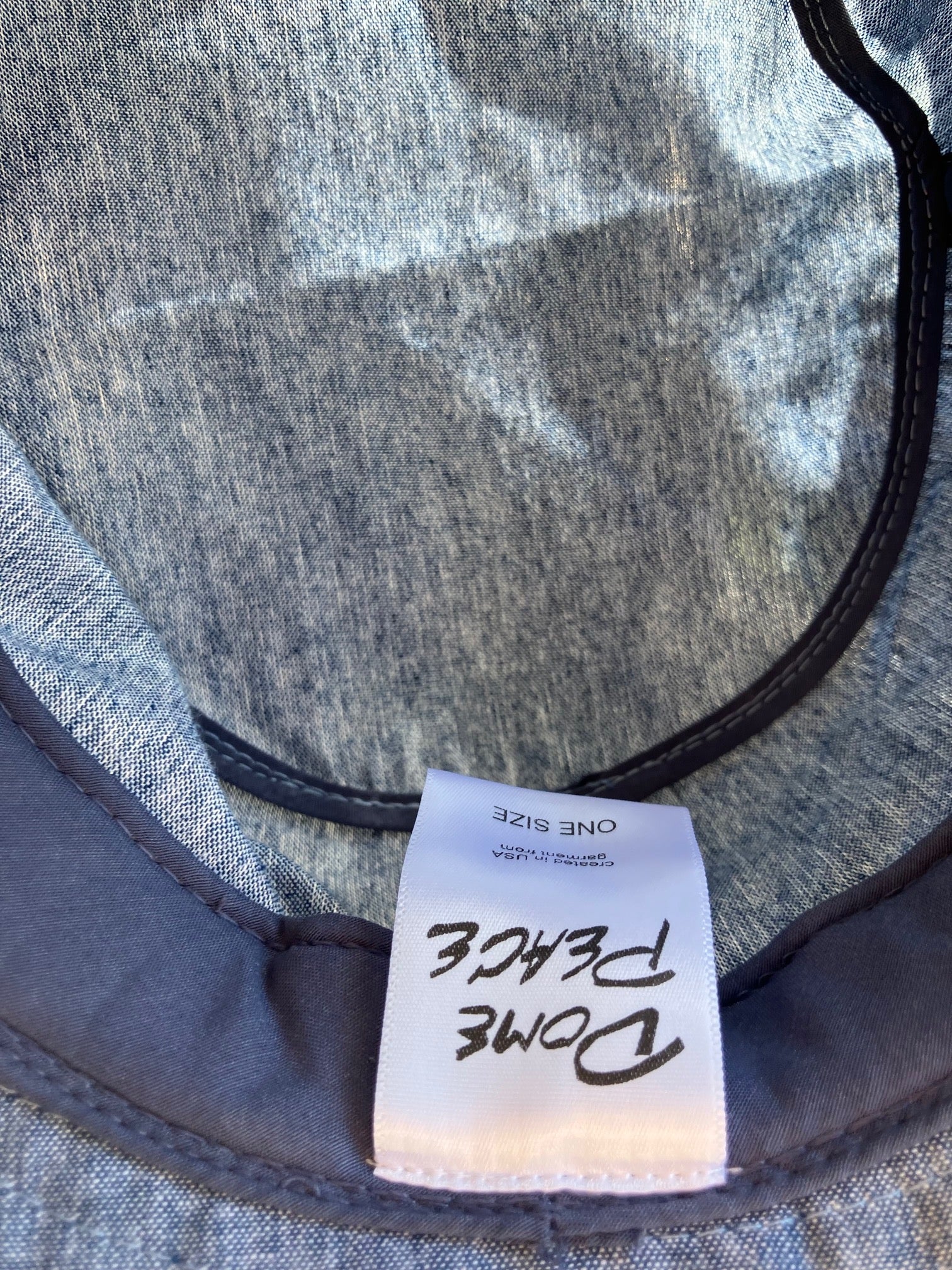 DOME PEACE Limited Embroidery Chambray Bucket Hat